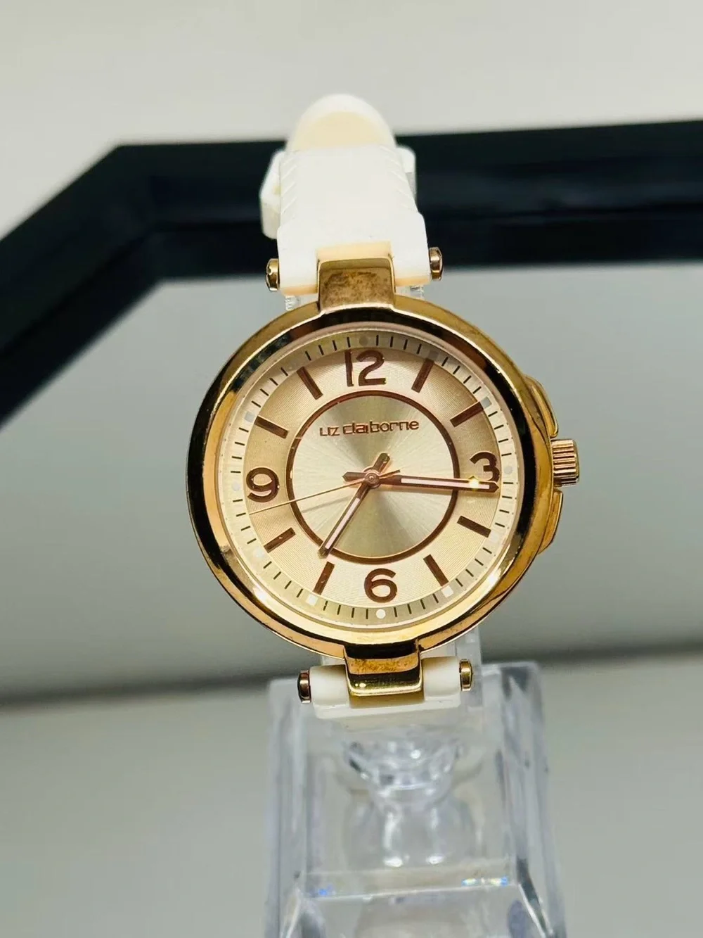 Liz Claiborne Women’s Quartz Watch White Strap Rose Gold Tone New Battery Runs
